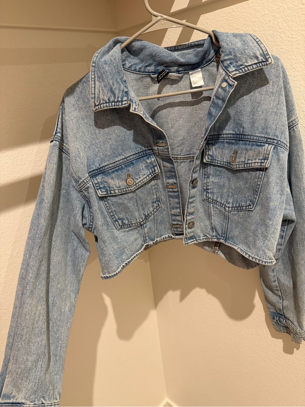 H&M Light Blue Cropped Denim Jacket